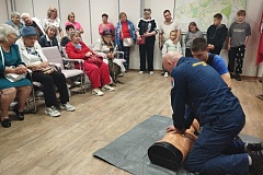 Показали приемы оказания первой помощи