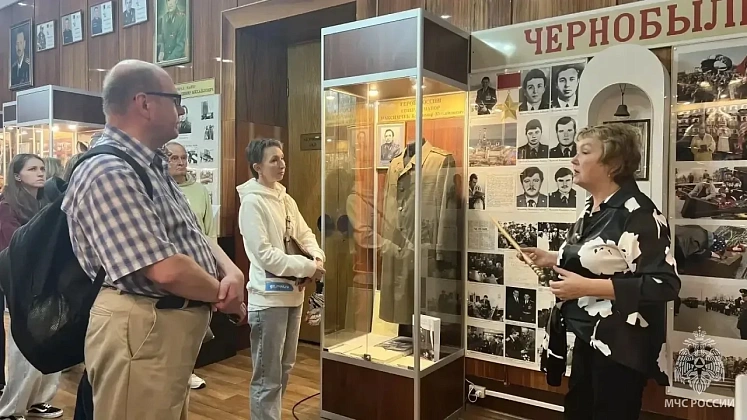 «День без турникетов»: москвичи побывали в гостях у столичных огнеборцев